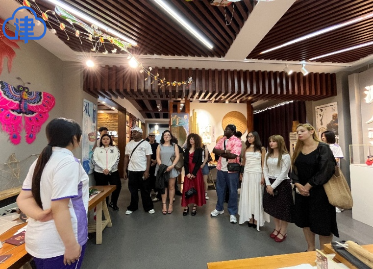 津云客户端报道我校“丝路同心・文明互鉴——上合留学生进南开，丝路故事进校园”思政共建活动